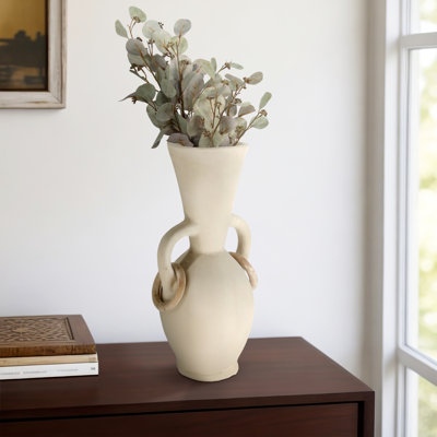 Poterie sculpturale et vase Ecomix avec poignées en boucle artistiques et forme artisanale