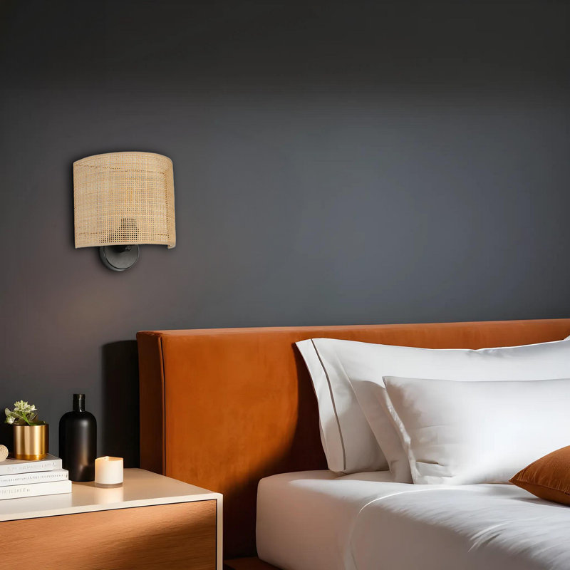 Lampe murale élégante avec corps en métal et capuchon en bambou, 7,9 po x 9,8 po x 9,8 po | Douille E27, 40 W maximum, 120 V | Couleur beige et noire, conception moderne parfaite pour le salon et la chambre à coucher, indice de protection IP20 pour une utilisation à l'intérieur