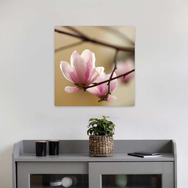 Tulipier 1, art floral contemporain, H 18 po x l 18 po
