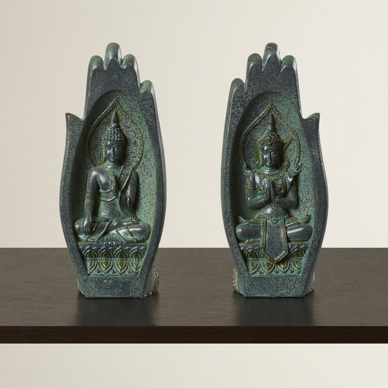 Figurines & Sculptures
