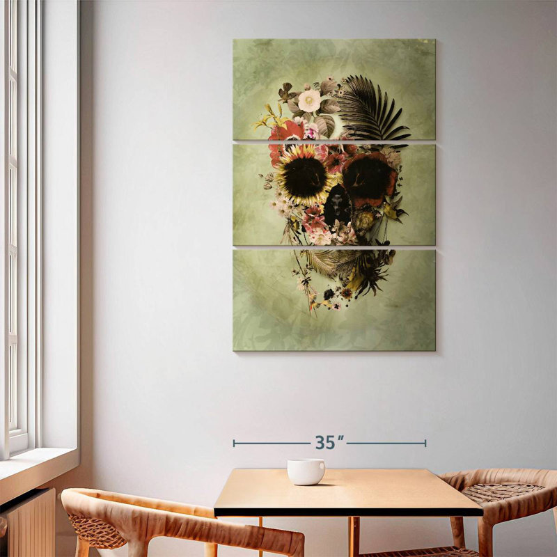 Hitzel Garden Skull Light, 65" H x 42" W