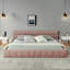 Très grand lit, lit plateforme tapissier rose avec tissu épais, tête de lit, chambre à coucher élégante, détente et confort-1388362440