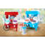 La machine à glaçons de comptoir Kool-aid Nostalgia fabrique 20 gâteries glacées de style chariot, comprend 2 tasses en plastique réutilisables et une pelle à glace, bleu