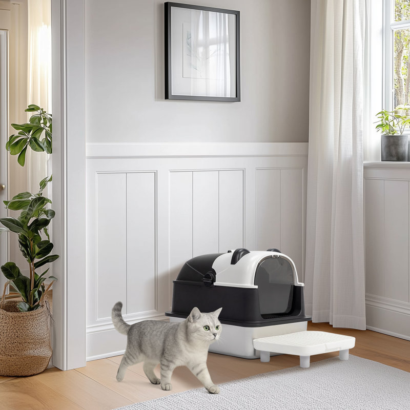 18" Panda-Shaped Enclosed Cat Litter Box