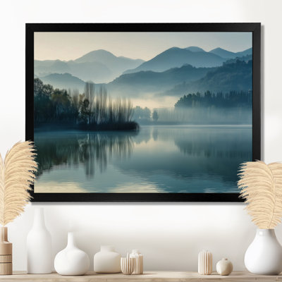 «Blue Serene Lake At Dawn With First Light», reproduction d'art sur toile, paysage bleu