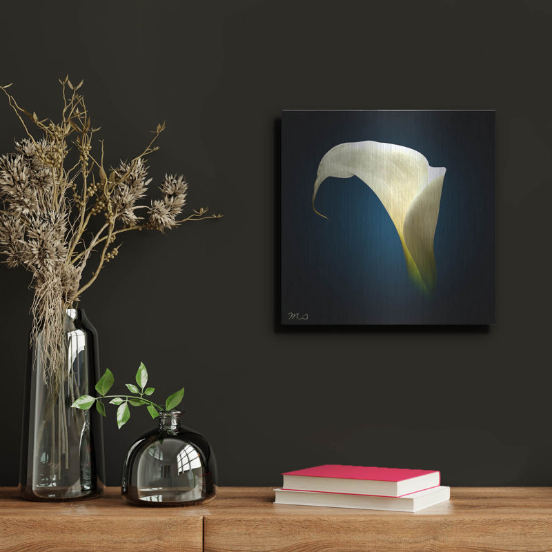"Lily Lily 1" par Mark Ashkenazi, H 12 po x l 12 po