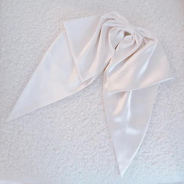 Mighty Bow Bride