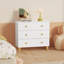 Commode pour enfants avec 3 tiroirs, poignées en bois et pieds en pin, commode en MDF pour chambre d'enfant, armoire de rangement pour chambre de bébé, blanc