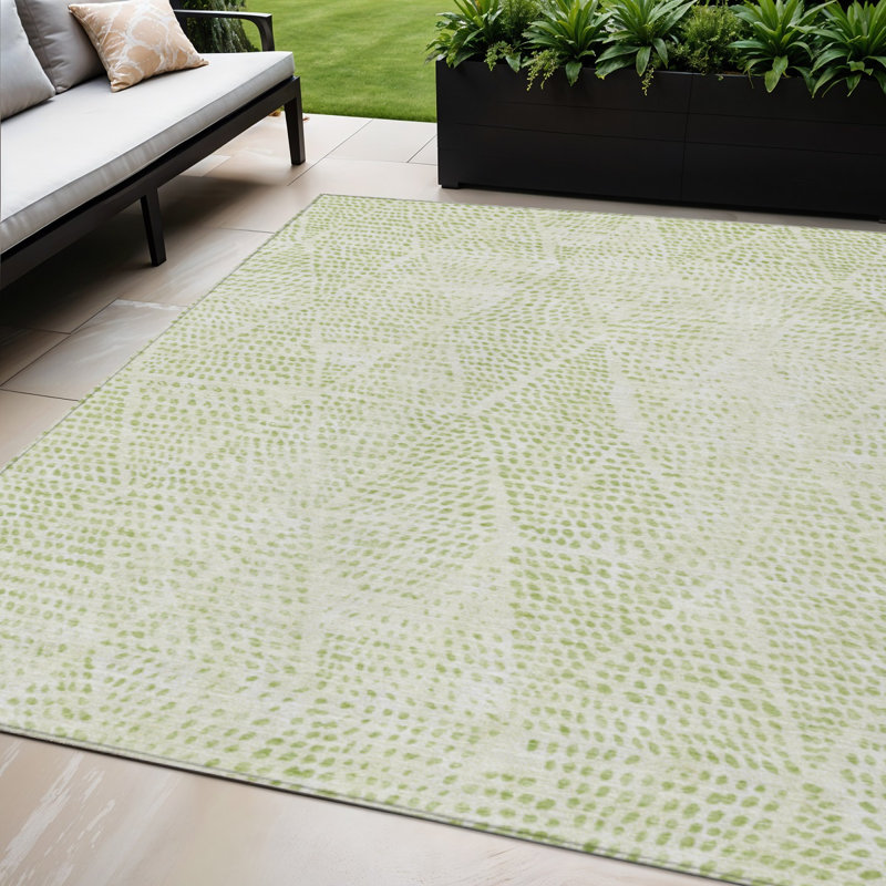 Tapis intérieur / extérieur géométrique lavable 5 pi x 8 pi vert et ivoire