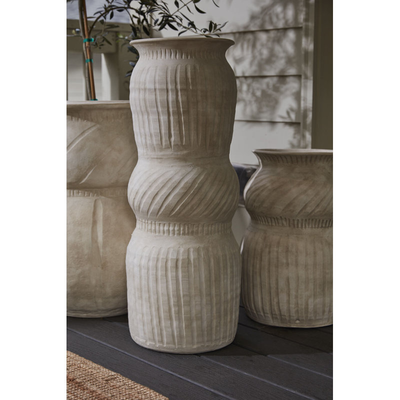 Vase Delphine, H 33,50 po x l 14,50 po x P 14,50 po