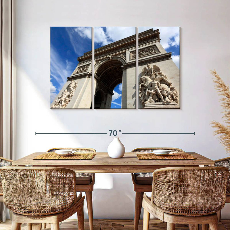 Lilie Arc De Triomphe Up Close, 36" H x 57" W