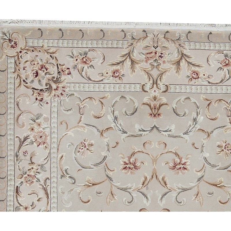 Hand-Knotted High-Quality Beige Area Rug