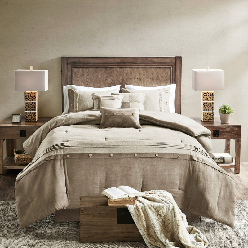 Couette 7 pièces en suédine beige pour lit king size - Draps de lit de style chalet