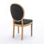 Chaise de salle à manger de style français avec garniture cloutée-414863261