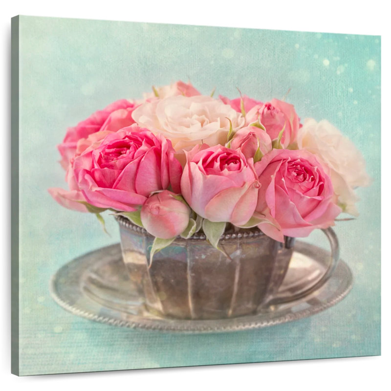 Bouquet de tasses à thé Harnek Roses, H 24 po x l 24 po