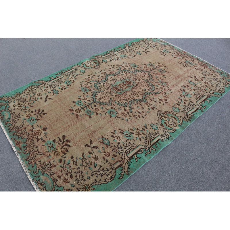 Tapis turc antique brun et vert avec un motif de médaillon oriental unique pour la décoration intérieure