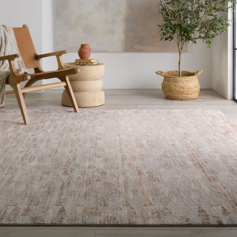 Luxurious Gray Trellis 5' x 8' Synthetic Area Rug