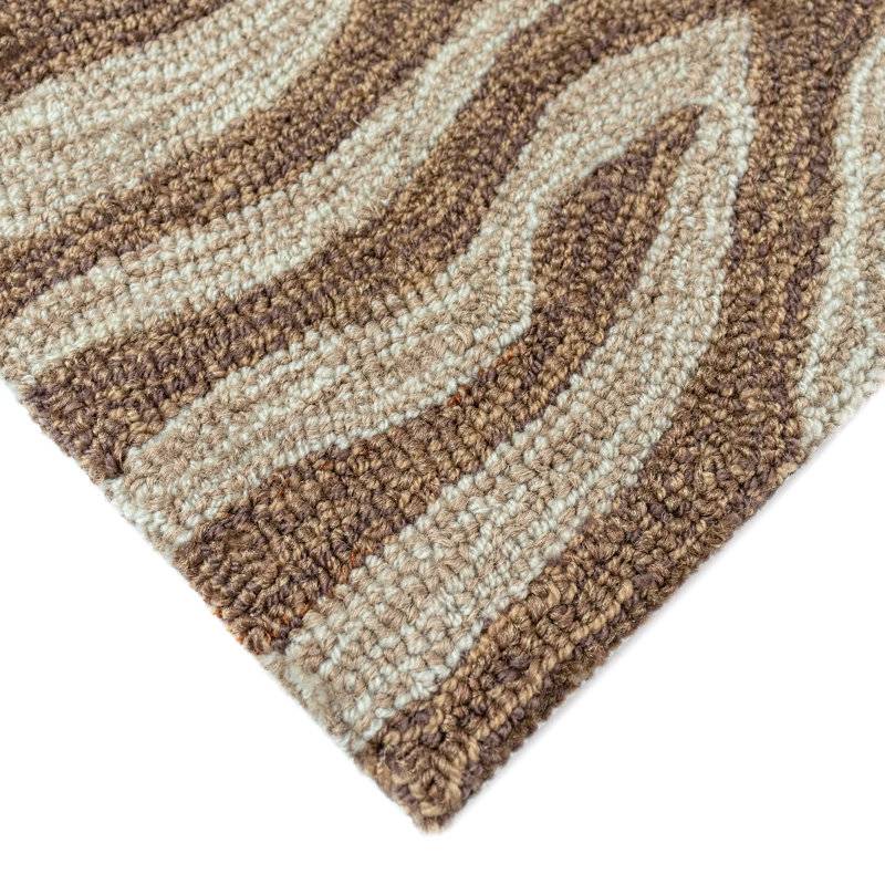 Afner Hand Tufted Animal Print Indoor / Outdoor Rug, Rectangle 2' x 3'
