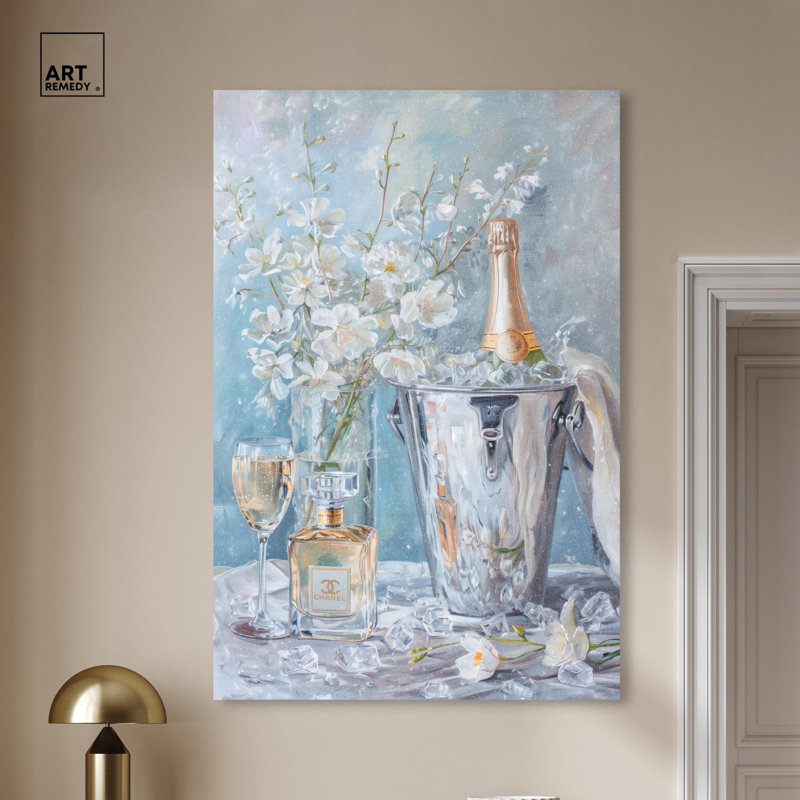 Illustration de mode sur toile Champagne Champagne, H 54 po x l 36 po, Toile tendue sur cadre, Ne s’applique pas