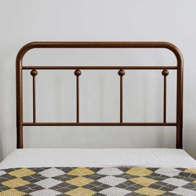 Tête de lit simple en métal August Grove®, hauteur réglable, style victorien campagnard, tête de lit en acier seulement pour la chambre à coucher, assemblage facile, brun
