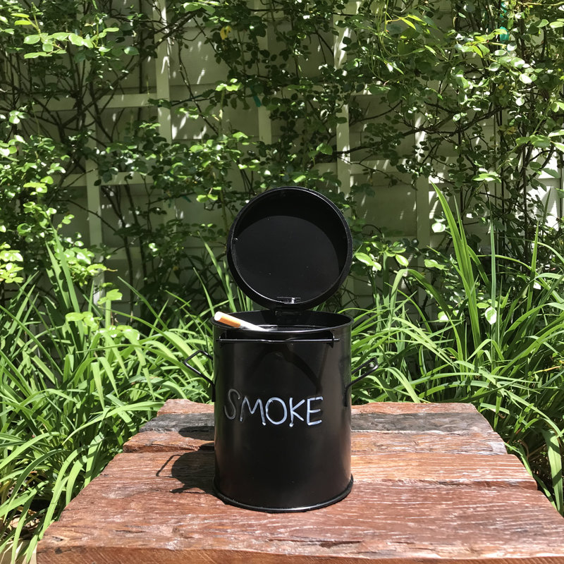 Cendrier fumée, Noir
