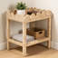 Table d'appoint bohémienne avec conception en rotin festonné, fabrication en rotin naturel et en bois d'acajou avec tablette ouverte