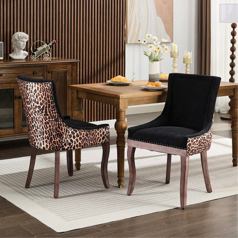 2 chaises de salle à manger Leopard