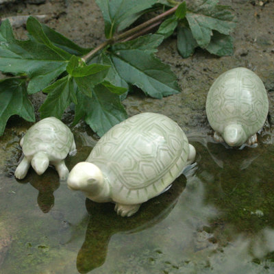 Escala Animals Figurines & Sculptures