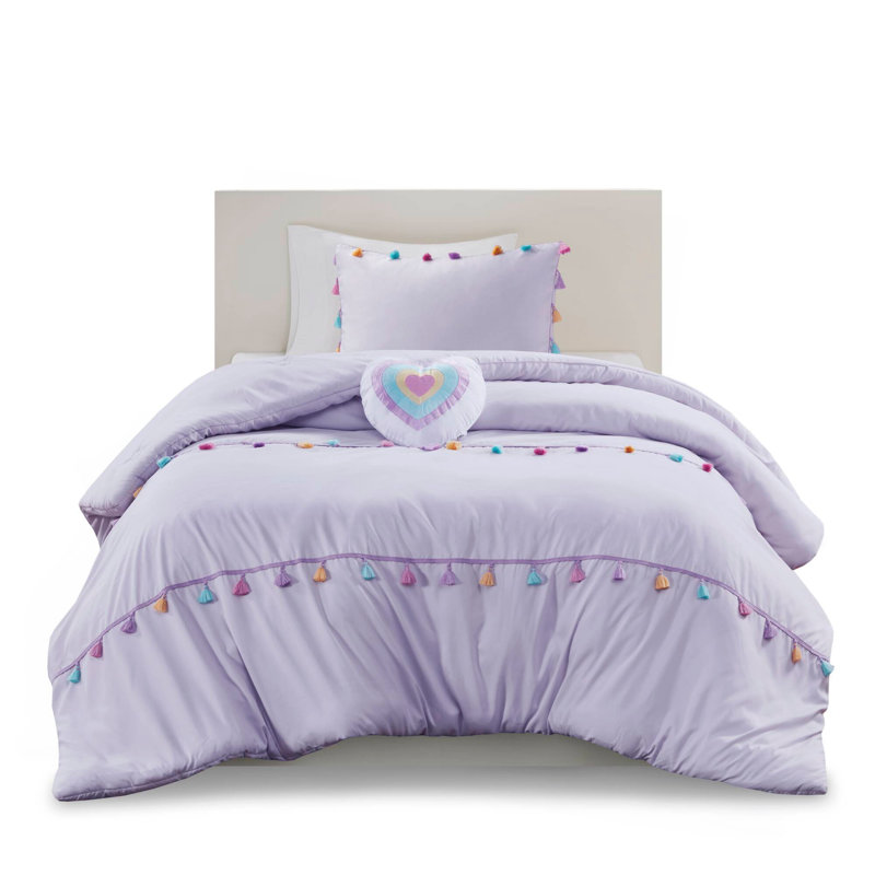 Tassel Comforter Set With Heart Shaped Throw Pillow Full/Queen