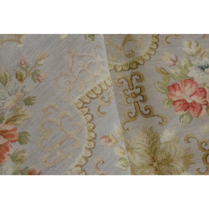 Hand Knotted Area Rug in Gray