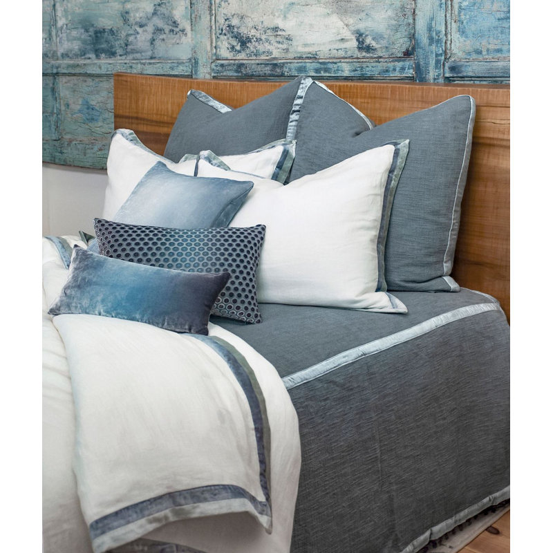 Chunky Velvet Chunky Weave Coverlet, King Quilt + 3 Euro Shams, White