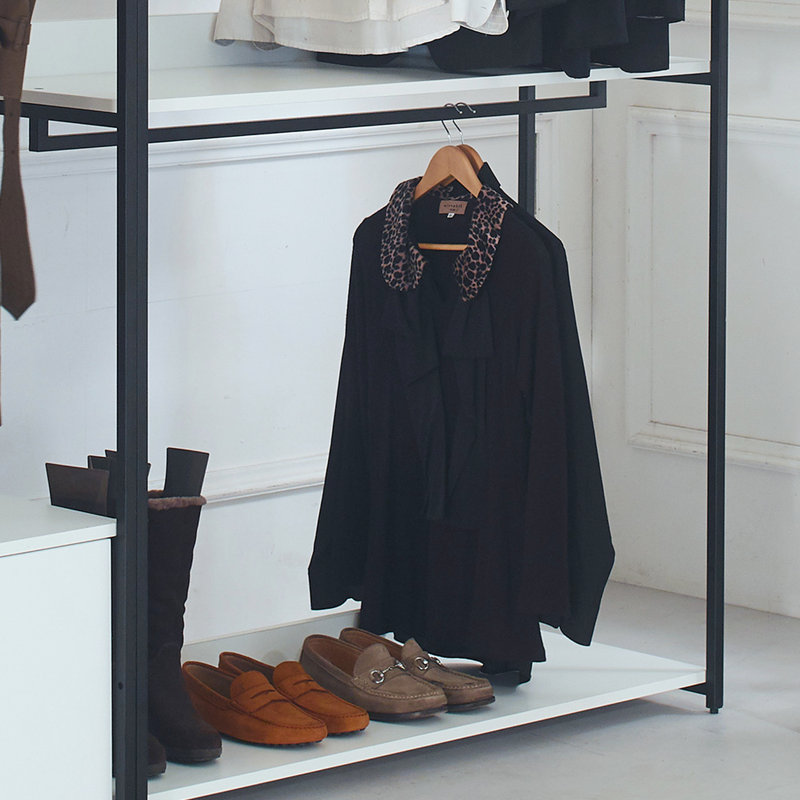 Garde-robe avec cadre en métal - Panneau classé E0, rangement très profond, surface blanche facile à nettoyer, autoportante avec chaleur et eau, anti-rayures, double épaisseur
