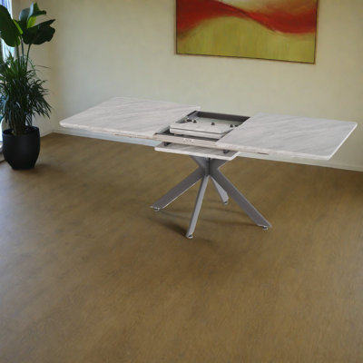 Table de salle à manger extensible grise, grand panneau de fibres à densité moyenne et métal, style moderne pour la cuisine