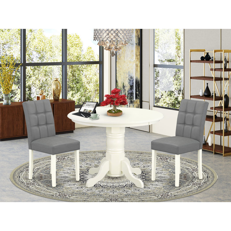 L'ensemble de table de cuisine 3 pièces comprend une table de cuisine en bois et 2 chaises de salle à manger en tissu de polyester gris platine avec dossier élégant - finition lin blanc
