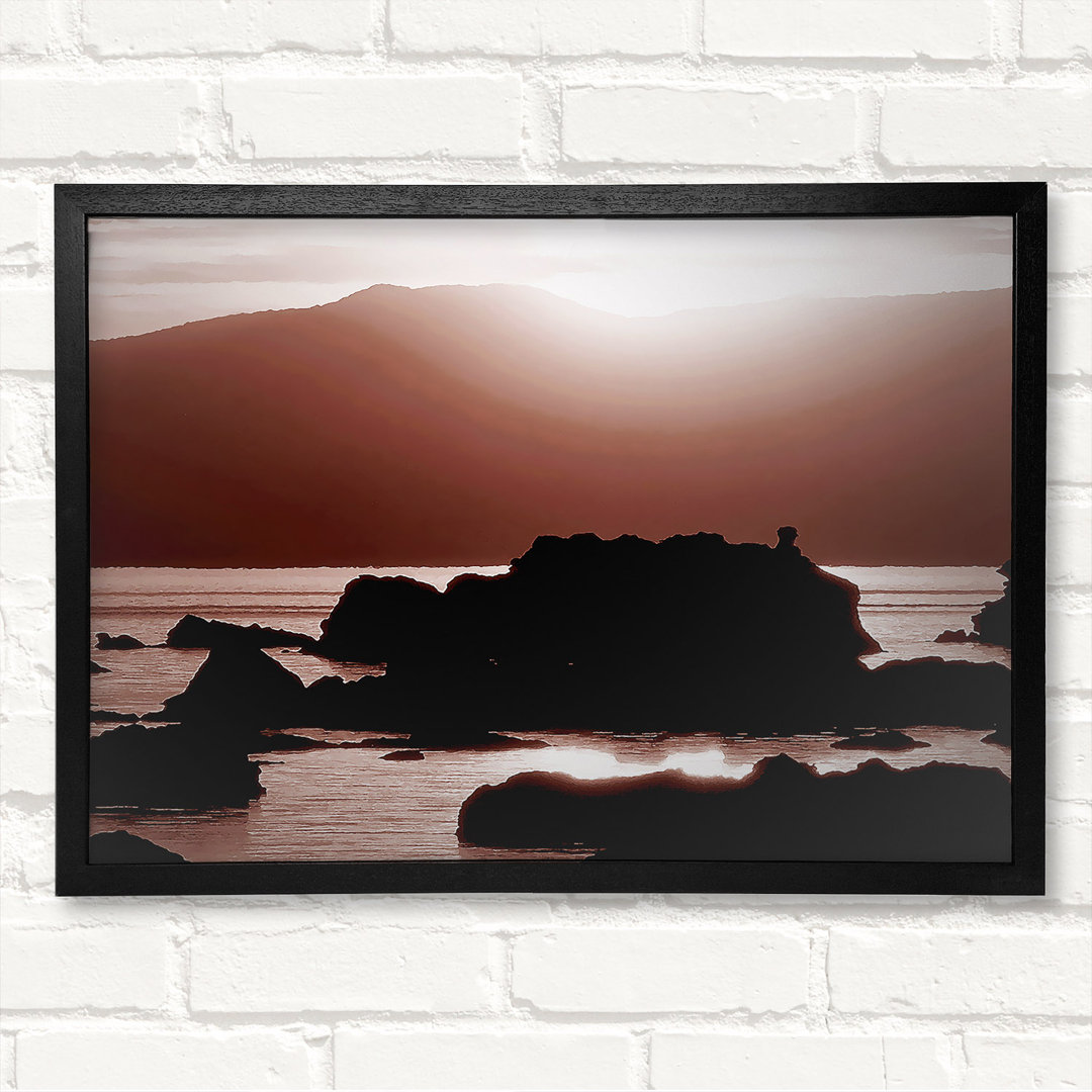 The Suns Mauve Ocean Rocks - Closed Corner Frame Kunstdrucke auf Holz