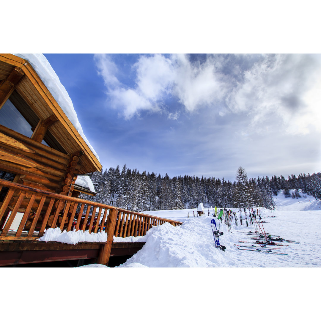 Leinwandbild Mountain Lodge in Alps