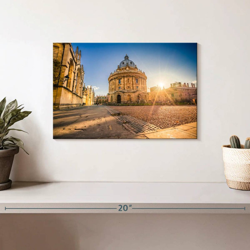 Lilie Sunlit Radcliffe Square, 8" H x 12" W