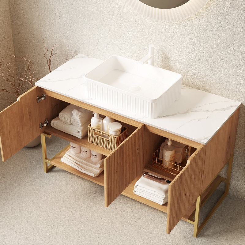 Meuble-lavabo 48 po avec 3 portes et tablette ouverte, lavabo rectangulaire en céramique blanche et comptoir en pierre frittée blanche