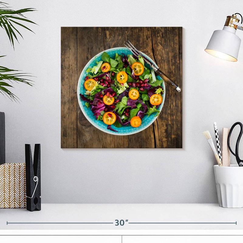 Salade de chou rouge Yarlin avec kumquats, H 16 po x l 16 po