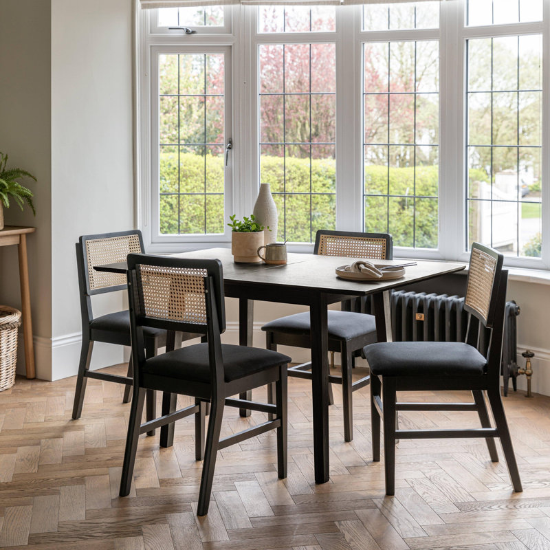 Tenaya 4 - Person Dining Set