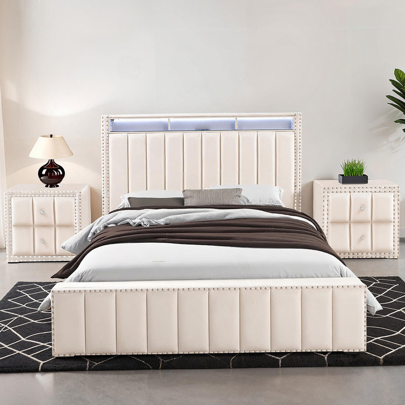 Ensemble de chambre double avec tables de chevet et ensemble de chambre à coucher avec garniture cloutée 3 pièces, Beige
