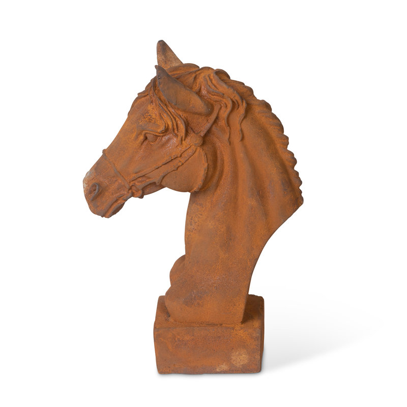 Manoirs, figurines et sculptures