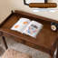 Bureau traditionnel en bois d'hévéa avec tiroirs-155070083