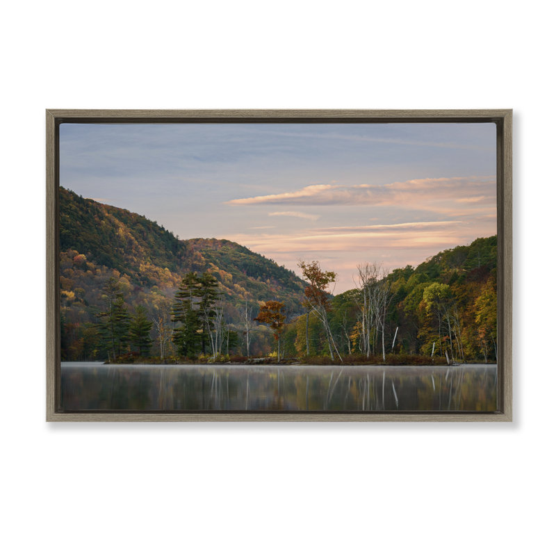 Cadre flottant avec reflet de la nature, par James Rodewald, Cadre flottant orme Montalcino, H 17 po x l 25 po