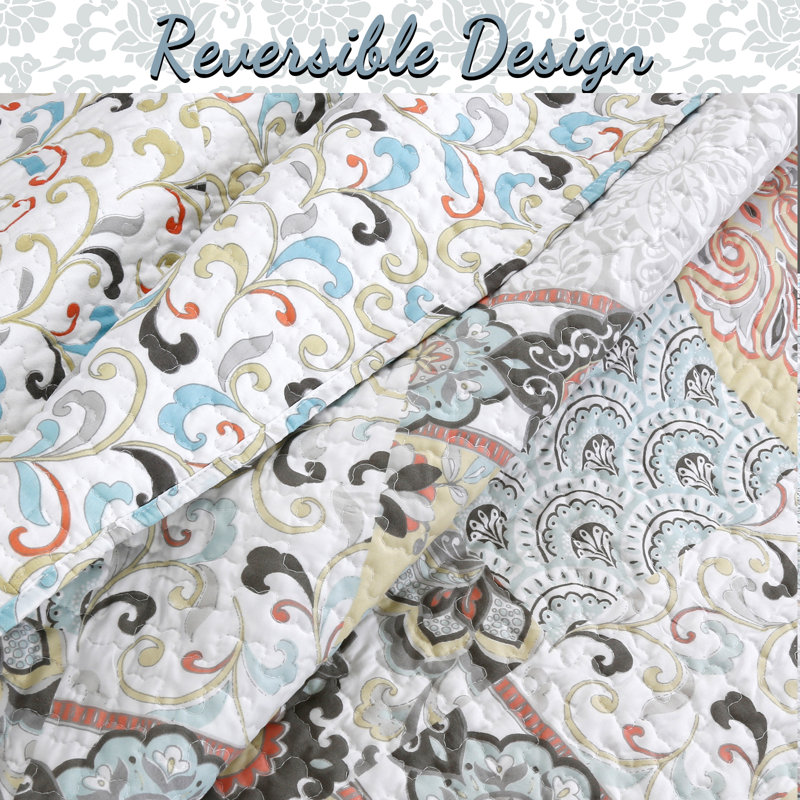 Moorea Blue Patchwork Reversible Microfiber Queen Quilt Set