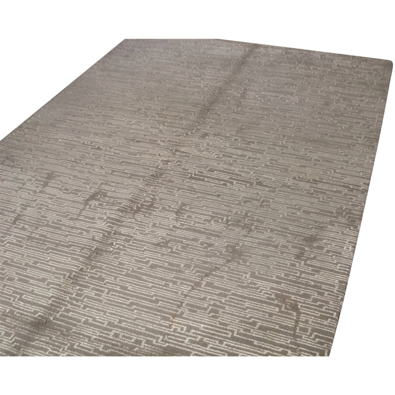 High-Quality Hand-Knotted Ivory Area Rug