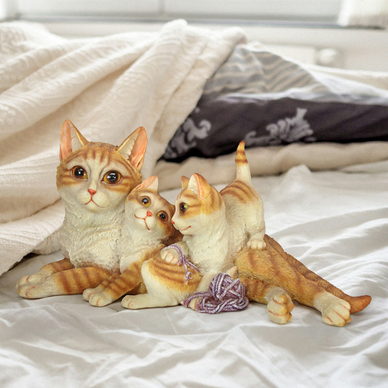 Statue de famille de chat chaton