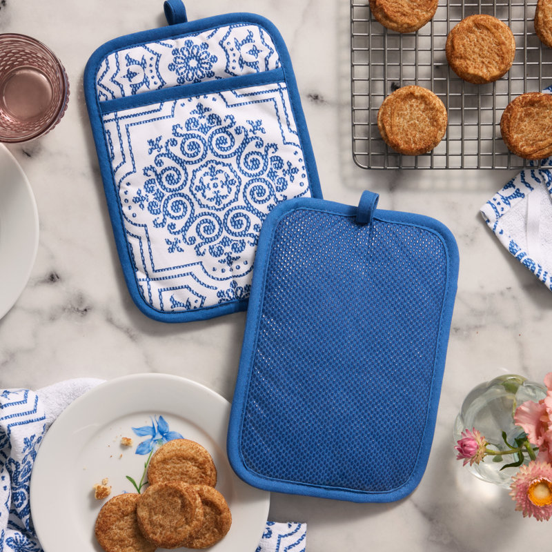 MARTHA STEWART Strie Medallion Pot Holder 2-Pack Set Navy Blue 7"x10"