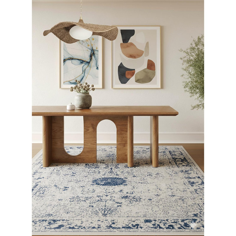 Tapis d'intérieur à médaillon floral bleu marine / crème 8 pi x 11 pi (7 pi 9 po x 10 pi 8 po) Branch Branch Naveen - tapis contemporain, à poils courts et résistant aux taches - salon, chambre à coucher, salle à manger et cuisine