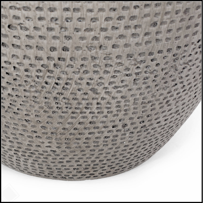 Table d'appoint d'extérieur en béton léger, élégante et polyvalente pour les espaces modernes, parfaite pour le patio ou l'intérieur
